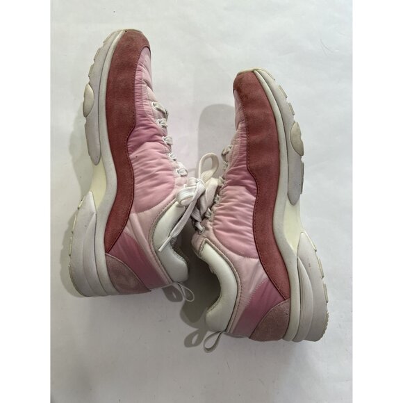 CHANEL Suede Calfskin Sneakers in Pale Pink - Picture 6 of 7